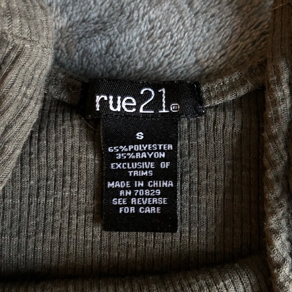 Cute Rue21 Tank Top - Picture 3 of 4